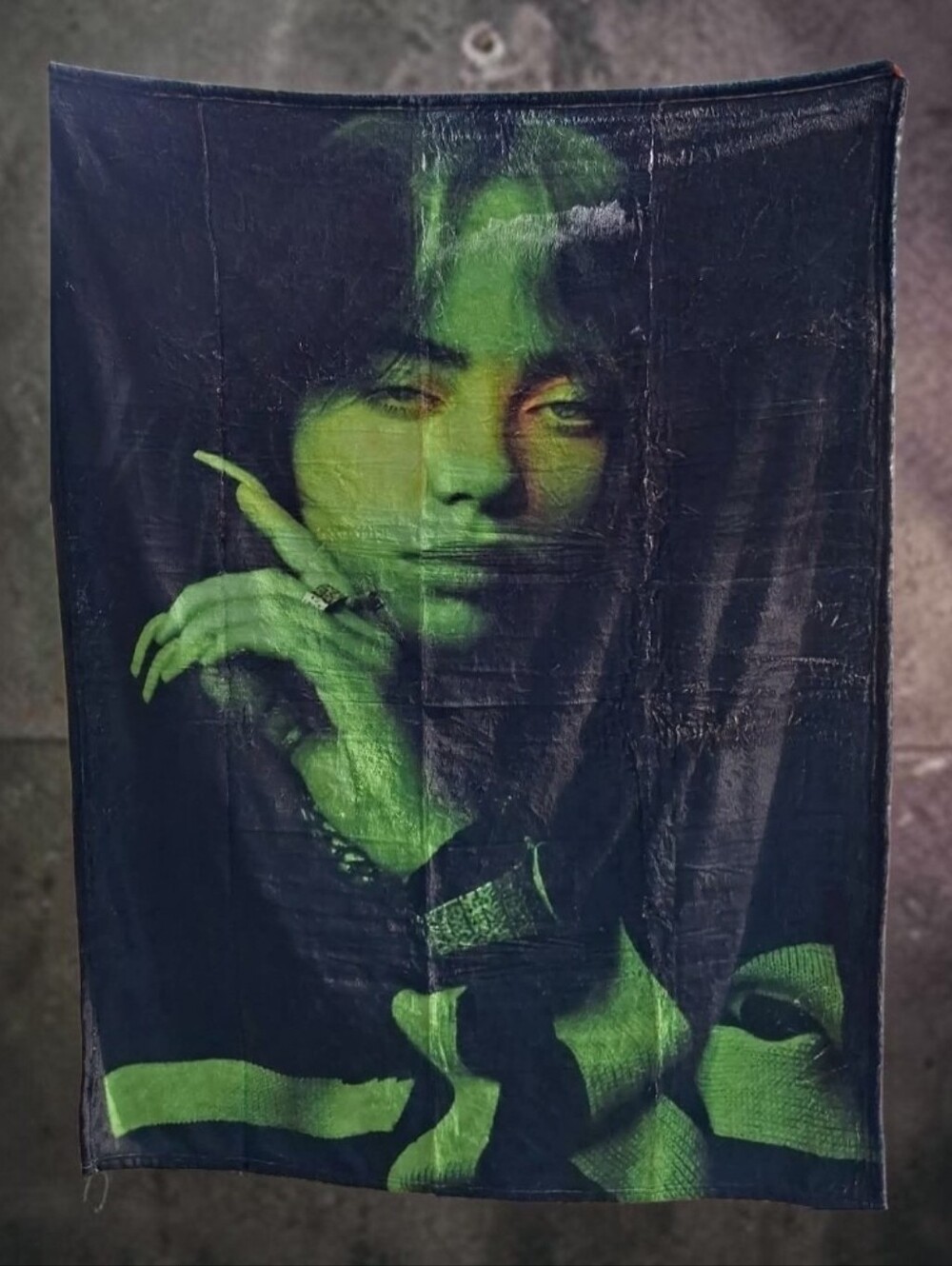 Billie Eilish 40x50 Throw Blanket